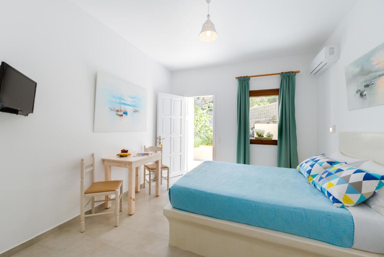 Moschatos Beach House Kamári Exteriér fotografie