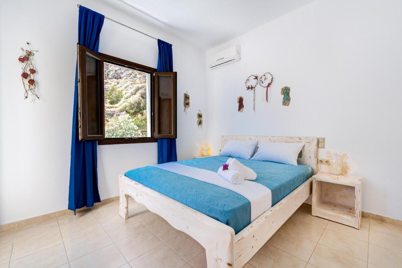 Moschatos Beach House Kamári Exteriér fotografie